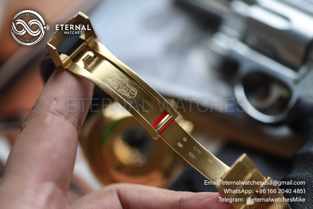 ROLEX - SUPER CLONE Daytona 126518 40mm YG/RU Gold/Stk VSF V2 DD4131 (Weight Adjusted)