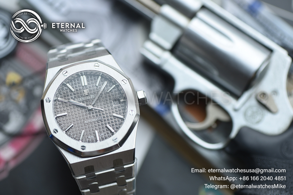 AUDEMARS PIGUET - SUPER CLONE Royal Oak 15450 SS/SS Grey/Stk ZF SA3120