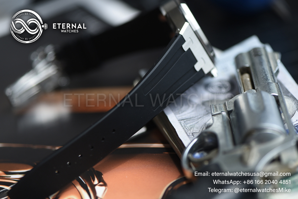AUDEMARS PIGUET - SUPER CLONE Royal Oak Chronograph 26240ST 41mm SS/RU Black Dial DDF DD4401