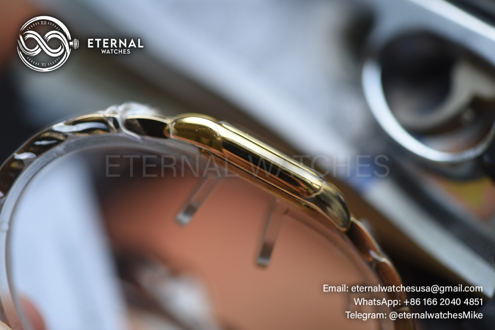 CARTIER - Panthere De Cartier Ladies 27mm YG/YG White Dial
