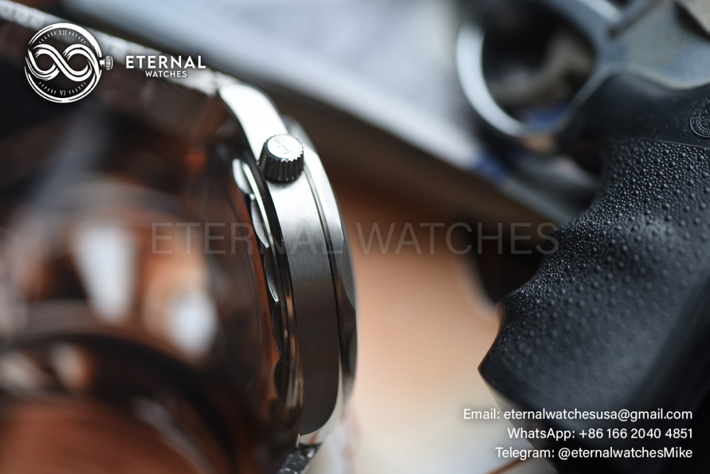 OMEGA - SUPER CLONE Seamaster 300m 42mm SS/SS Black Dial ORF OR8806 (Free Sprung)