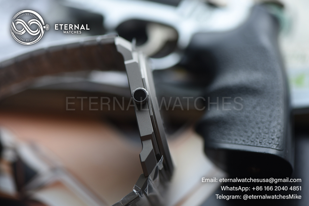 BULGARI - OCTO Finissimo 40mm TI/TI Grey dial BVF A138