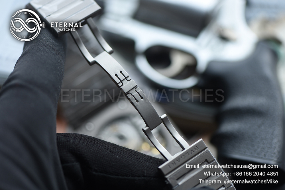 BULGARI - OCTO Finissimo 40mm TI/TI Grey dial BVF A138