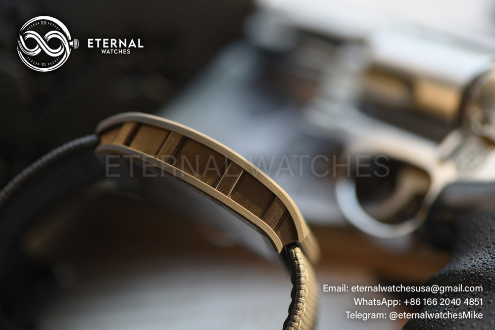 RICHARD MILLE - ETERNAL WATCHES ULTRA MOD RM55-01 Grey TPT