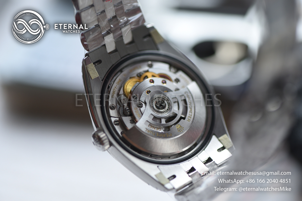 ROLEX - SUPER CLONE DateJust 126234 36mm SS/Stk Silver Dial Fluted V2 VSF 3235 (2026 - Weight Adjusted)