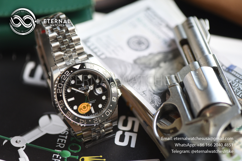 ROLEX - SUPER CLONE GMT Master II 126710 Bruce Wayne 40mm Jubilee SS/SS Black Dial VSF V3 DD3285 (Free Sprung)