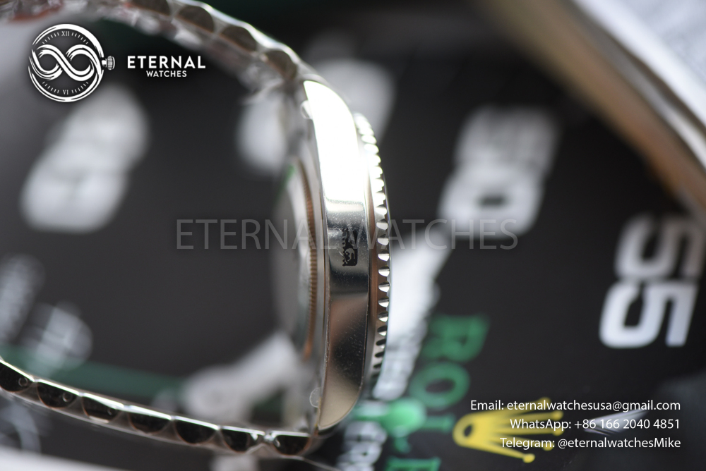 ROLEX - SUPER CLONE GMT Master II 126710 Bruce Wayne 40mm Jubilee SS/SS Black Dial VSF V3 DD3285 (Free Sprung)