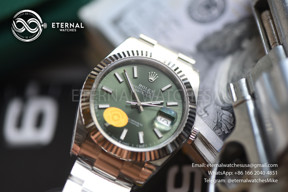 ROLEX - SUPER CLONE DateJust 126334 41mm SS/STK Green Dial Fluted V2 VSF 3235 (2026 Free Sprung)