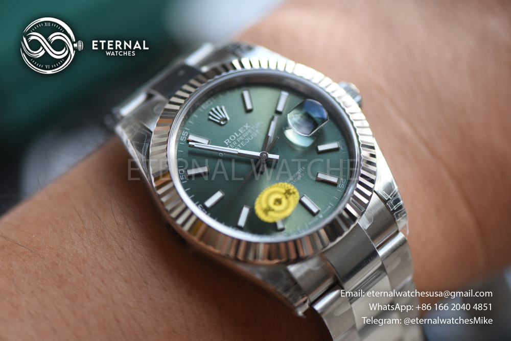 ROLEX - SUPER CLONE DateJust 126334 41mm SS/STK Green Dial Fluted V2 VSF 3235 (2026 Free Sprung)