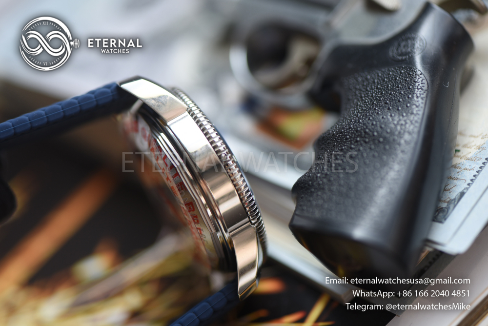 BREITLING - Super Ocean Heritage B20 42mm SS/RU Blue BLF A2824