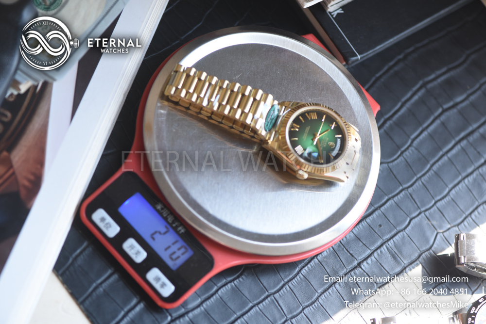 ROLEX - SUPER CLONE DayDate 228238 40mm YG/YG Green Ombre RCF V2 (Weight Adjusted)