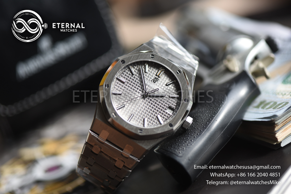AUDEMARS PIGUET - SUPER CLONE Royal Oak 41mm 15500 SS/SS Grey Dial VSF DD4302
