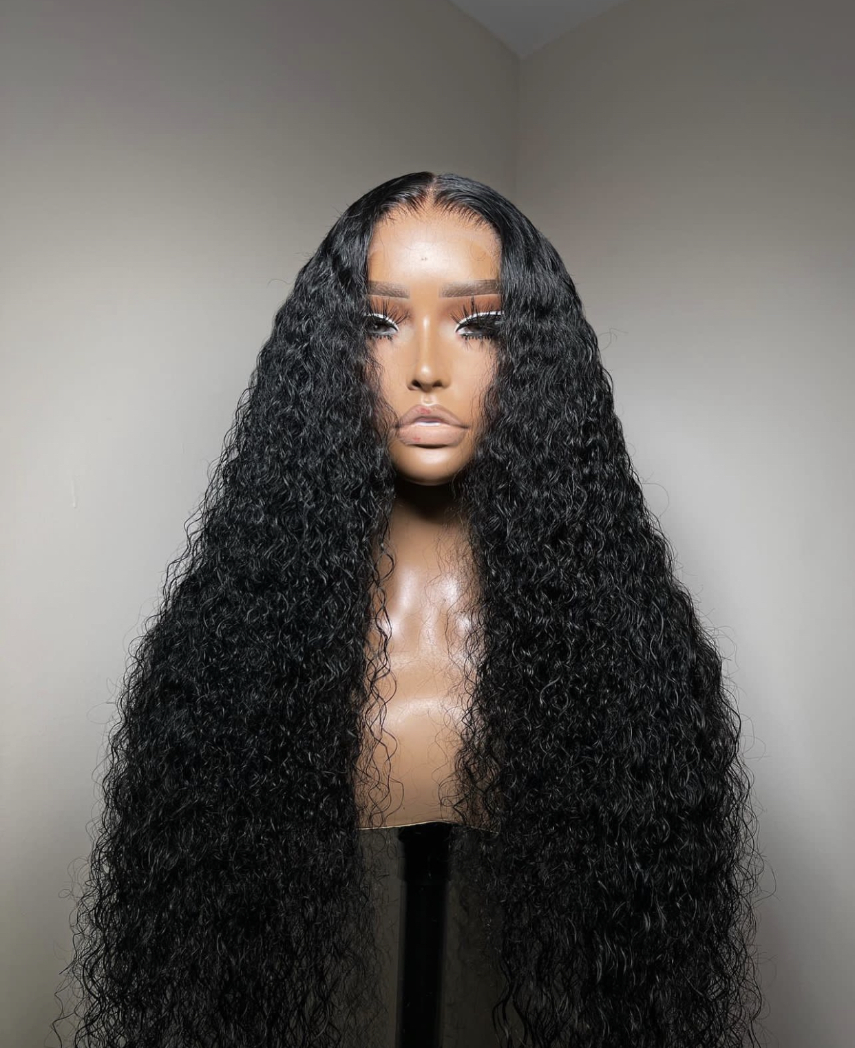 Ola   hair    Brazilian Kinky Curly Human Hair Wigs With Bangs Full Machine Made Wigs For Women Natural Color Remy Pixie Cut Short Bob Wig