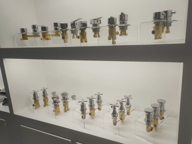 Wholesale products walk in tub accessories 1/2 inch brass bathtub faucet set