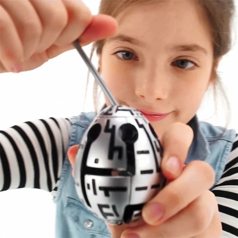 2020 New 3D Egg-shaped Creative Maze Labyrinth Puzzles Game for Children Adults
