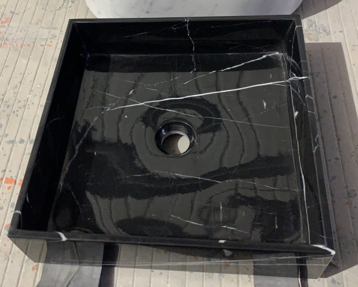 Nero Margiua Sink