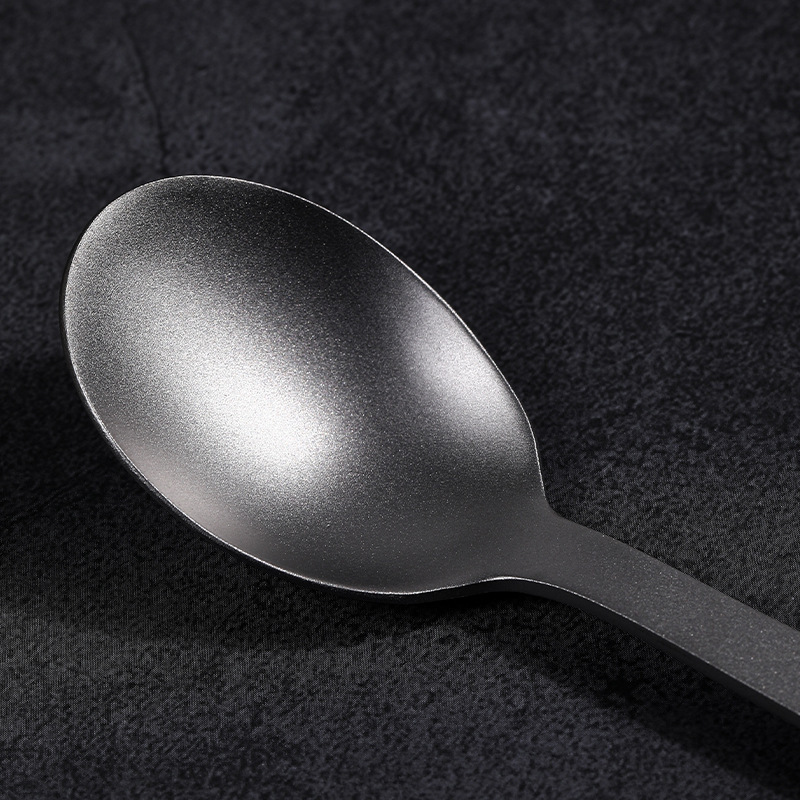 Titanium tableware