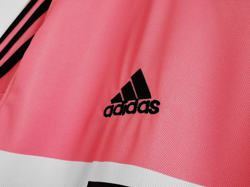 2015/16 Juventus Retro Jersey Away