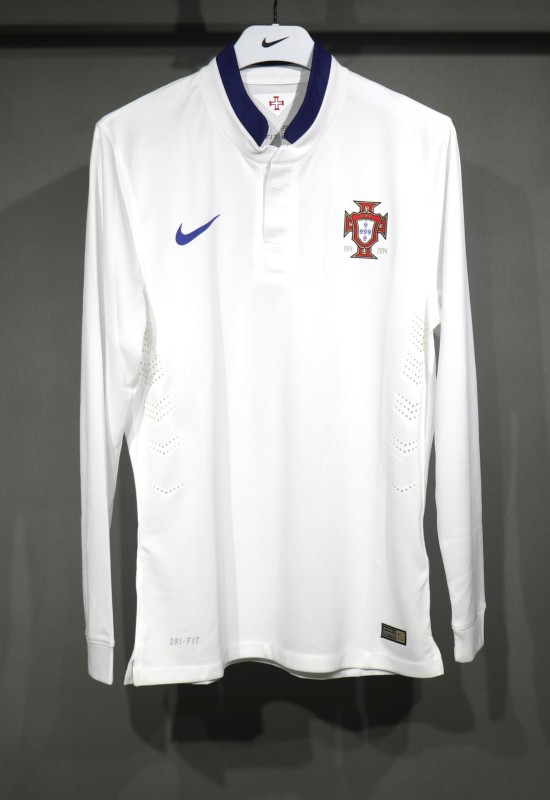 2014 World Cup Portugal Away Retro Jersey Player Version Long Sleeve