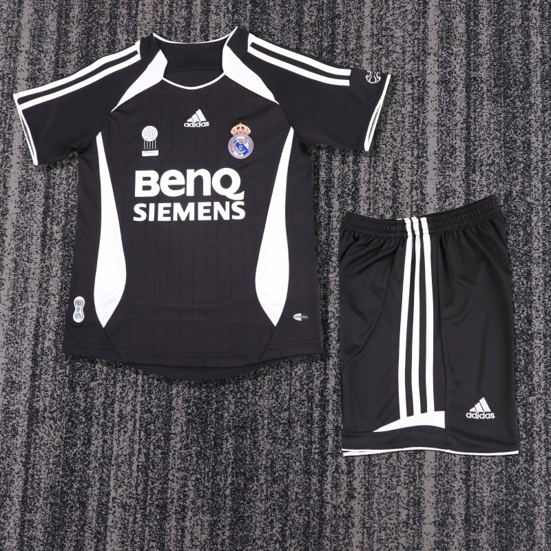 2006/07 Real Madrid Retro Kids Jersey Third Away size:16-28