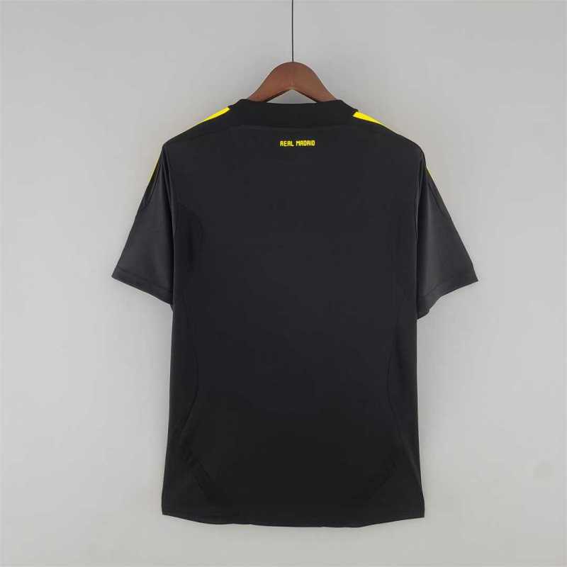 2011/12 Real Madrid Retro Jersey Goalkeeper Black