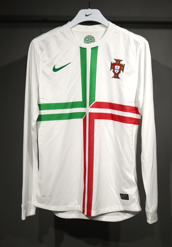 2012 Euro Cup Portugal Away Retro Jersey Player Version Long Sleeve