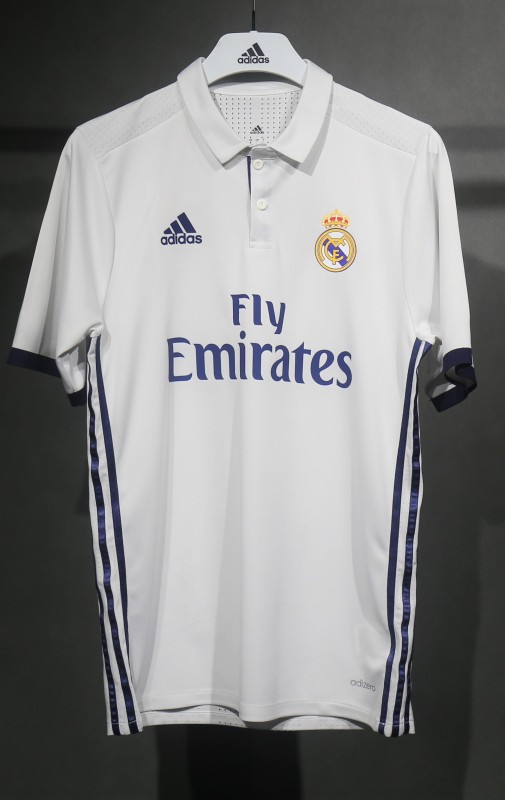 2016/17 Real Madrid Home Retro Jersey Player Version