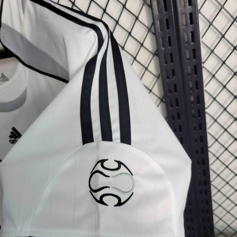 2006/07 Real Madrid Home Retro Jersey