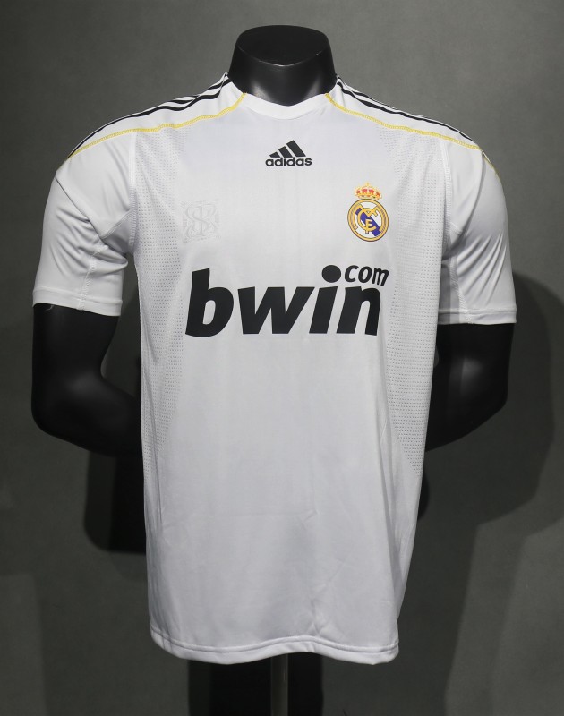 2009/10 Real Madrid Home Retro Jersey Player Version 