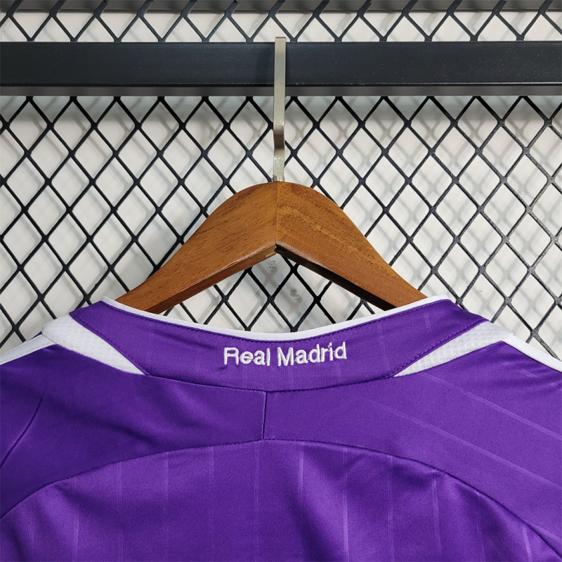 2006/07 Real Madrid Retro  Jersey Away