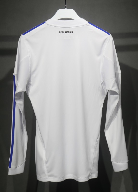 2010/11 Real Madrid Home Retro Jersey Player Version Long Sleeve