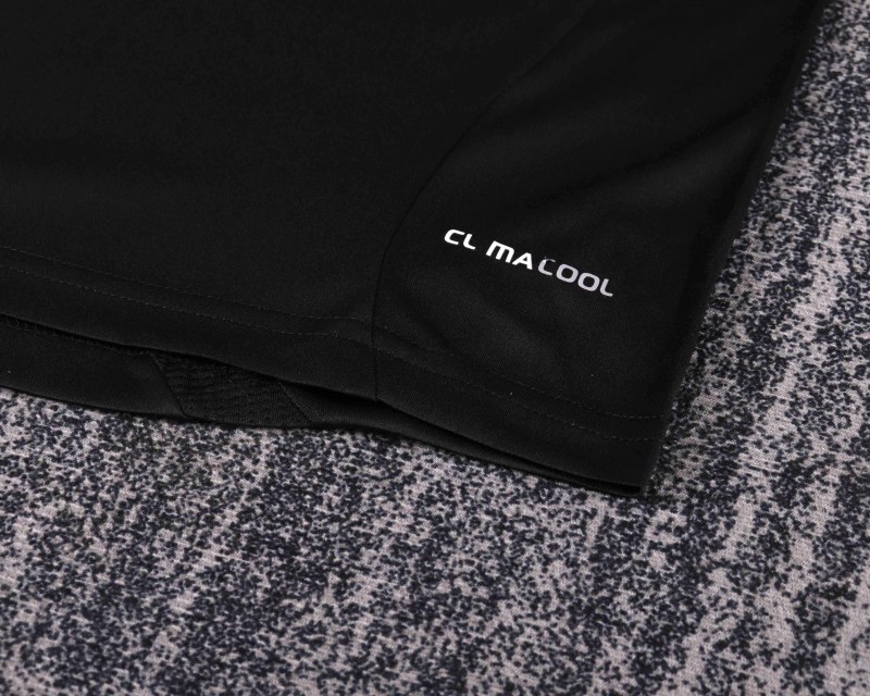 2011/12 Real Madrid Retro Kids Jersey Goalkeeper Black