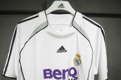 2006/07 Real Madrid Home Retro Jersey Player Version 