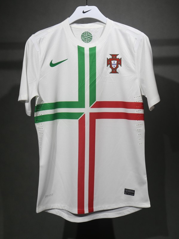 2012 Euro Cup Portugal Away Retro Jersey Player Version