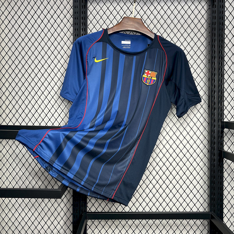 2004/05 Barcelona Away Retro Jersey
