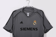 2005/06 Real Madrid Third Away Retro Jersey 