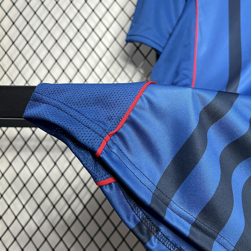 2004/05 Barcelona Away Retro Jersey