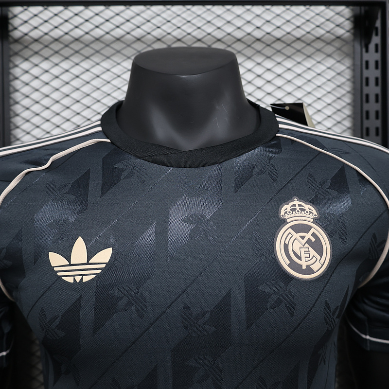 2024/25 Real Madrid Player Version  Retro Special Edition
