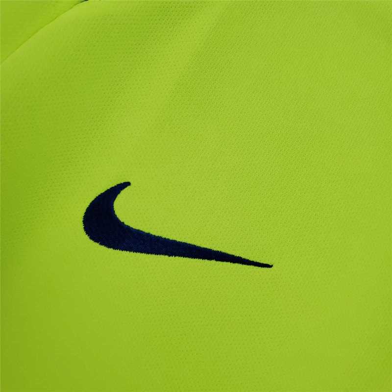 2005/06 Barcelona Retro Away Jersey