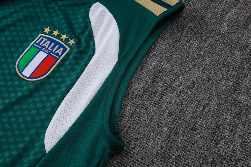 2026/27 Italy Vest Suit