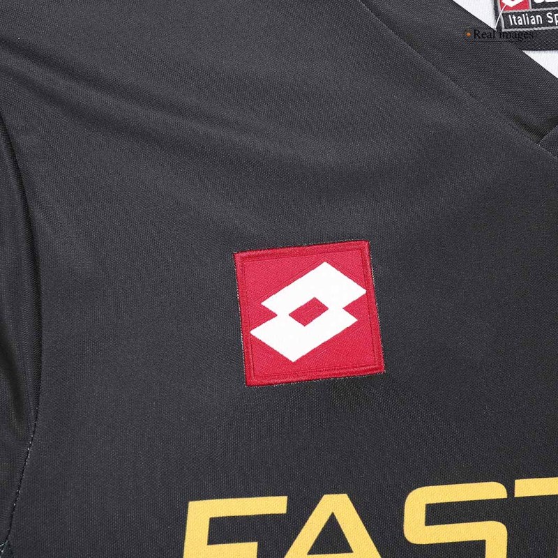 2001/02 Juventus Retro Jersey Away