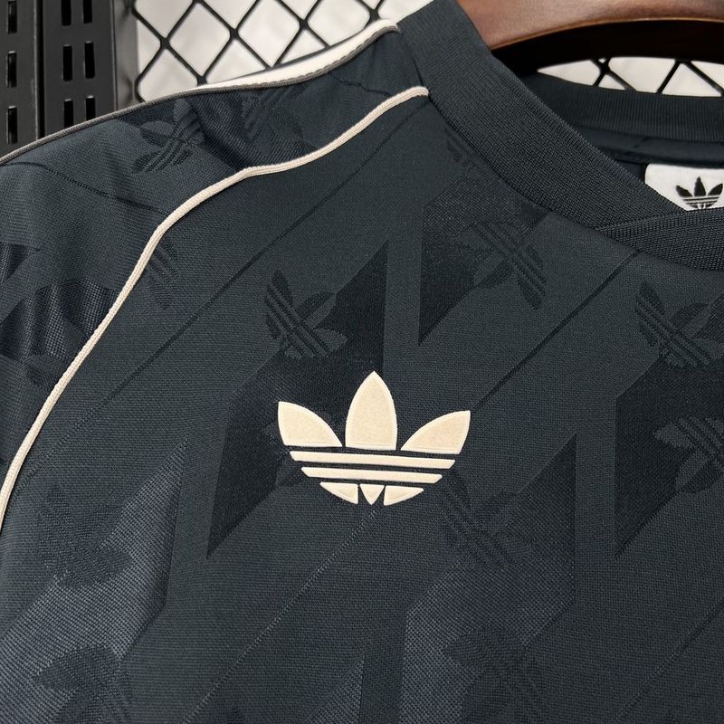 2024/25 Real Madrid  Retro Special Edition