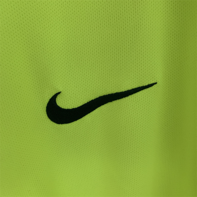 2005/06 Barcelona Retro Jersey Away Long Sleeve