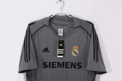 2005/06 Real Madrid Third Away Retro Jersey 