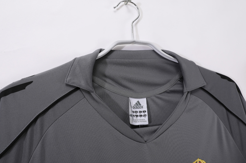 2005/06 Real Madrid Third Away Retro Jersey 