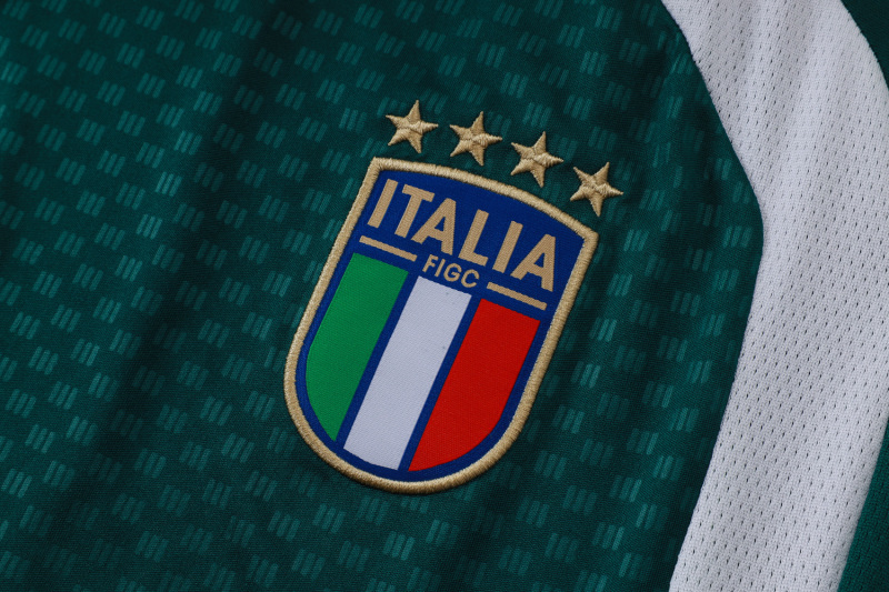 2026/27 Italy Vest Suit