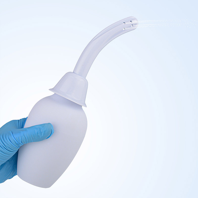 Vaginal Douche Bulb Syringe with Whirl Spray