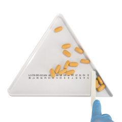 Pharmacy Pill Counting Tray with Spatula, White Triangle Style