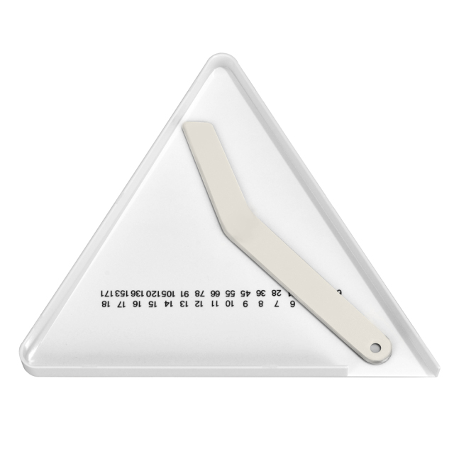 Pharmacy Pill Counting Tray with Spatula, White Triangle Style
