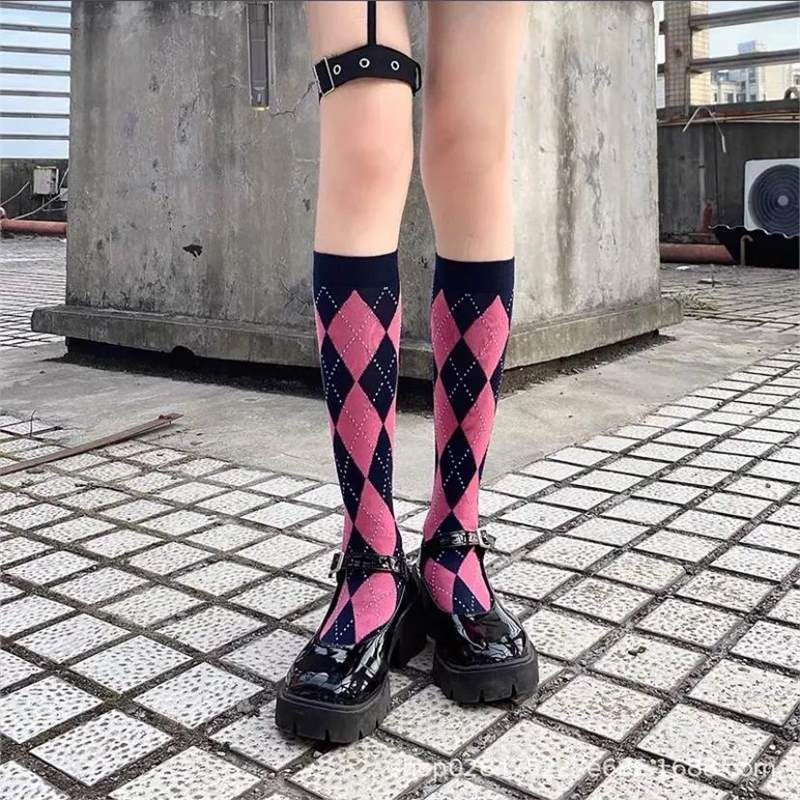 复古咖啡色长筒及膝袜菱格小腿女袜学院风ins潮袜cosplay